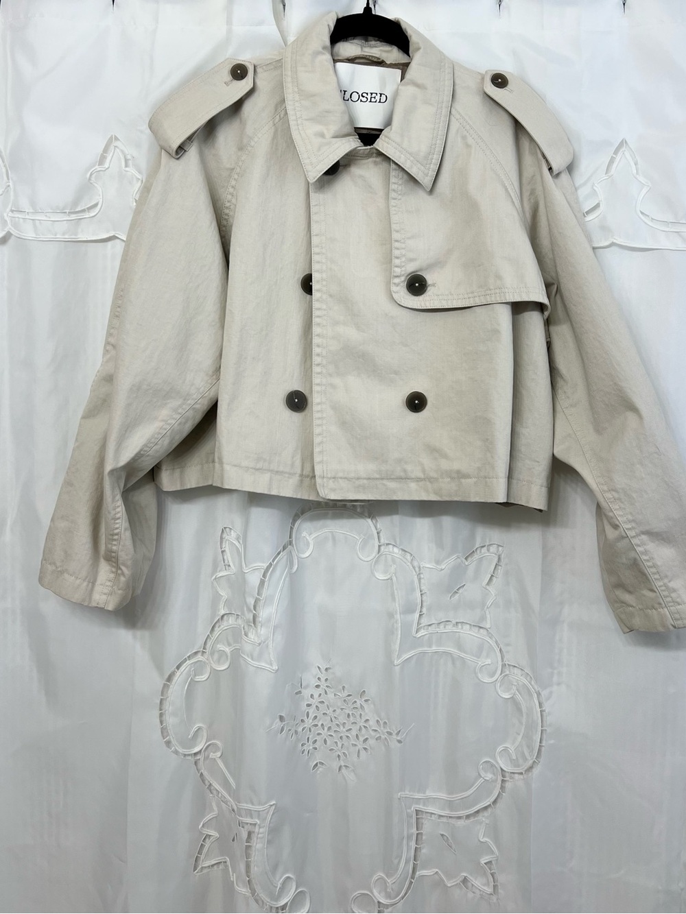 Closed Cropped Trench Jacket Limestone Beige Size Small - Picture 9 of 15